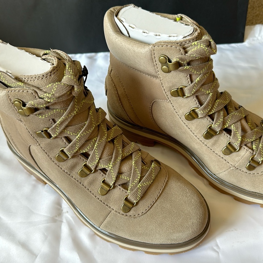 Sorel Lennox Hiker Winter Boot SKTD Taupe Size 8 NWT